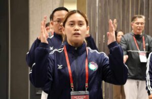 Group Class Coach Flora 6